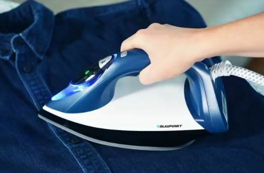 Elektronička ploča na glačalu za lakše upravljanje. Elektronička ploča na glačalu za lakše upravljanje.